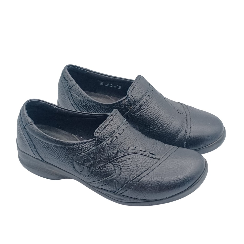 Clarks In-Motion Loafers Womens 9.5M Black Excellent Leather Slip On Shoes EUC